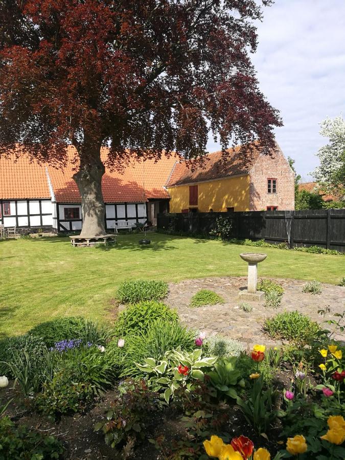 Kjobing Manor Bed & Breakfast Ærøskøbing Екстериор снимка