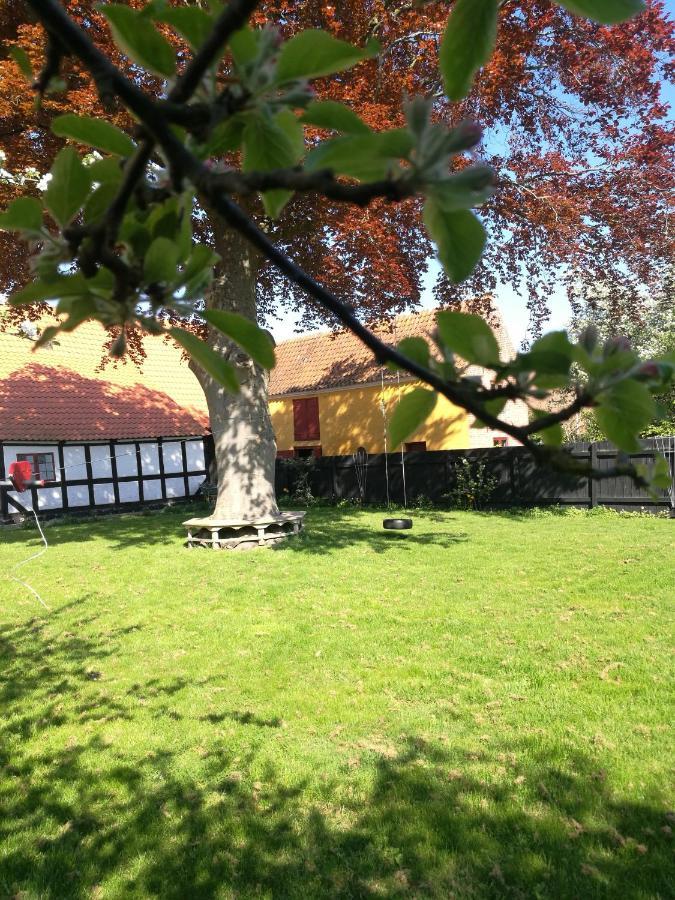 Kjobing Manor Bed & Breakfast Ærøskøbing Екстериор снимка
