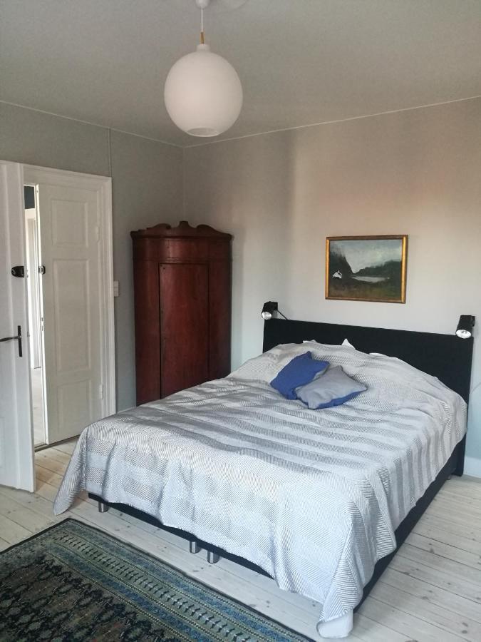 Kjobing Manor Bed & Breakfast Ærøskøbing Екстериор снимка