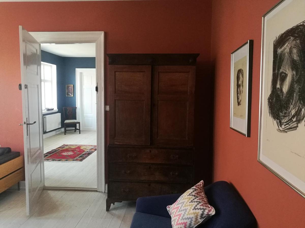 Kjobing Manor Bed & Breakfast Ærøskøbing Екстериор снимка